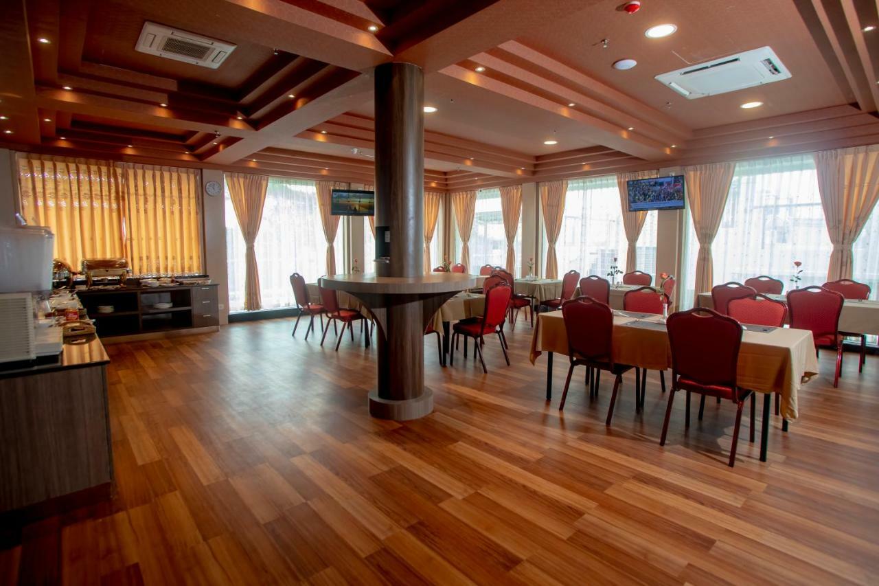 Prestige Residences At Golden Valley By Grand United Hospitality Янгон Екстериор снимка