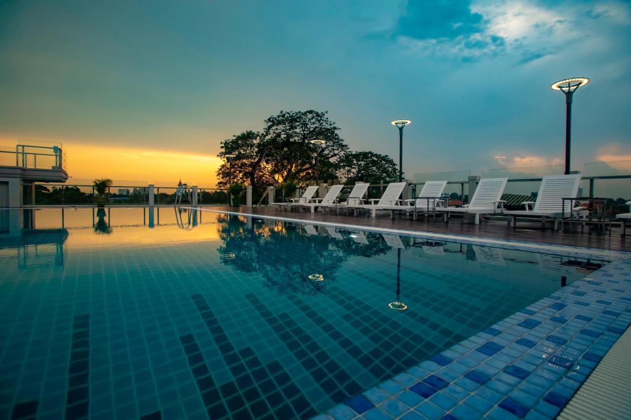 Prestige Residences At Golden Valley By Grand United Hospitality Янгон Екстериор снимка